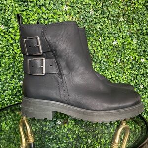 O-01 Lucky Brand Candre Boots